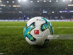 拜仁慕尼黑迎德甲关键赛;清晨状态回暖;底气十足;赛程密集仍需轮换 拜仁慕尼黑迎德甲关键赛;清晨状态回暖;底气十足;赛程密集仍需轮换